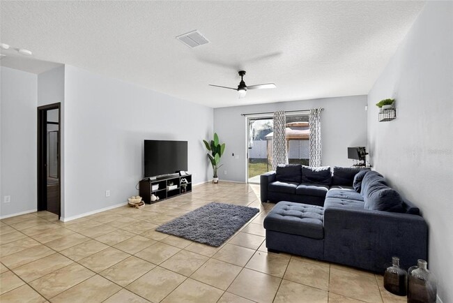 Building Photo - 653 Petal Mist Ln