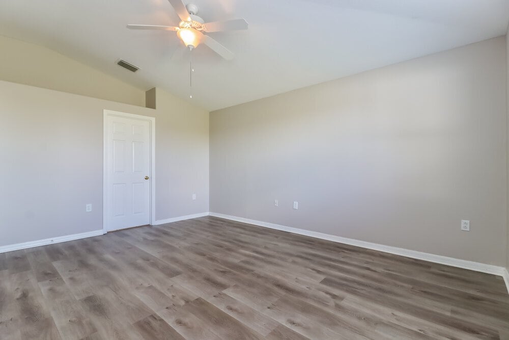 Building Photo - 4545 Marchmont Blvd