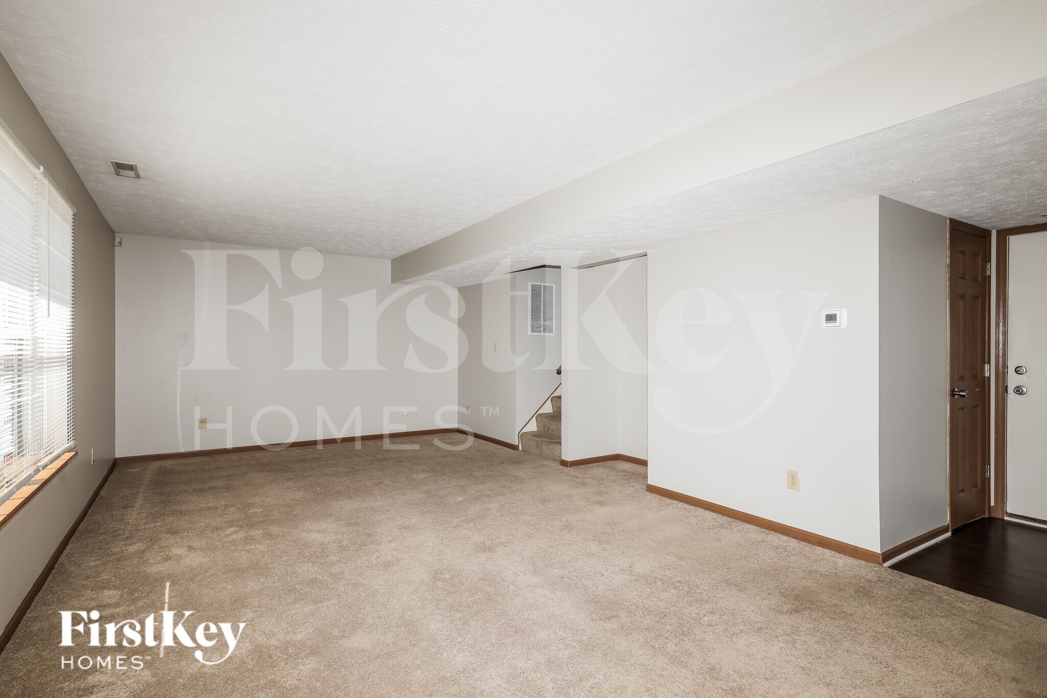 Building Photo - 10087 Palmaire Pl