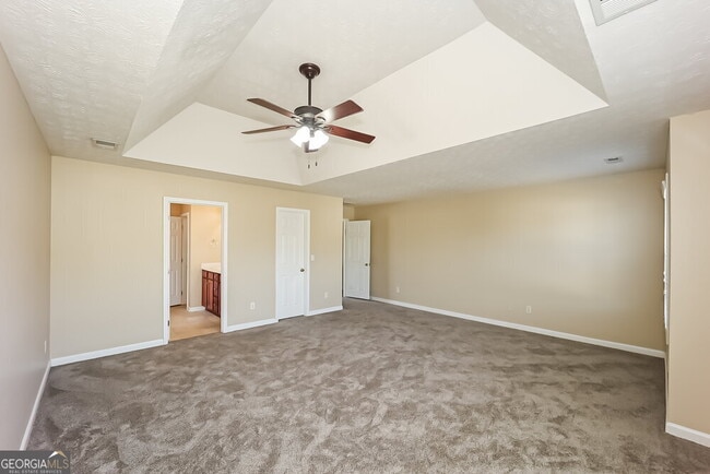 Building Photo - 210 Overlook Ct