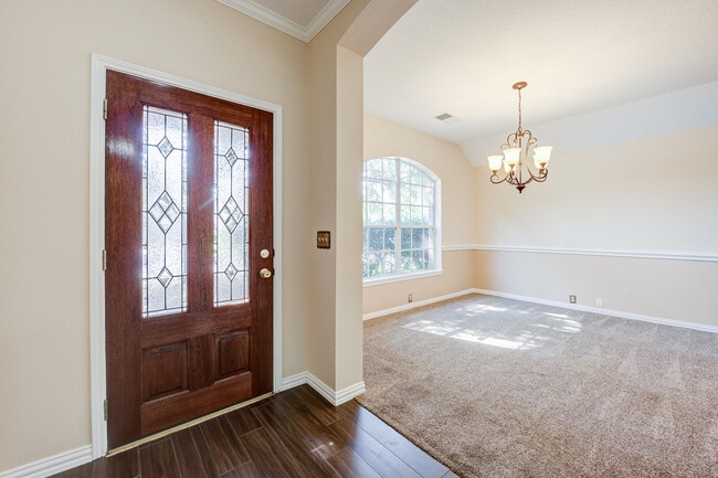 Building Photo - 18818 Woodbreeze Dr