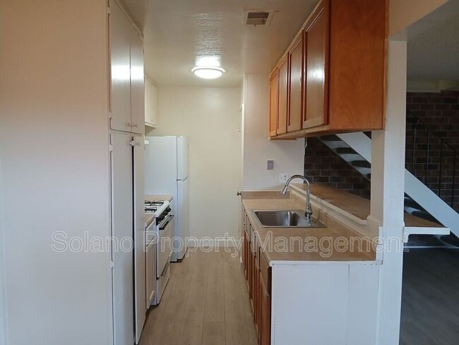 Building Photo - 1930 Peabody Rd