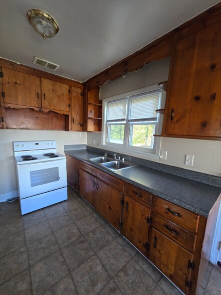 Building Photo - 2824 Mauldin St