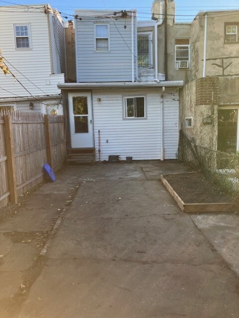 Building Photo - 1838 E Wensley St