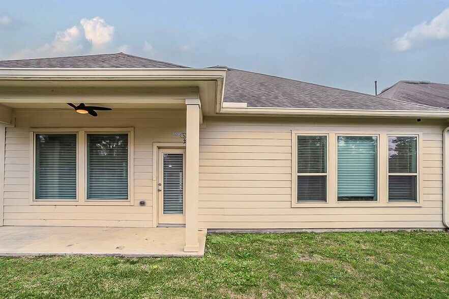 Building Photo - 446 Bayberry Landing Way