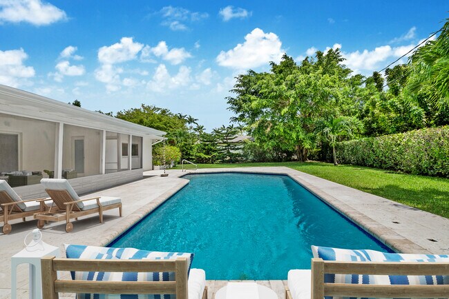 Building Photo - 13125 SW 81st Ave