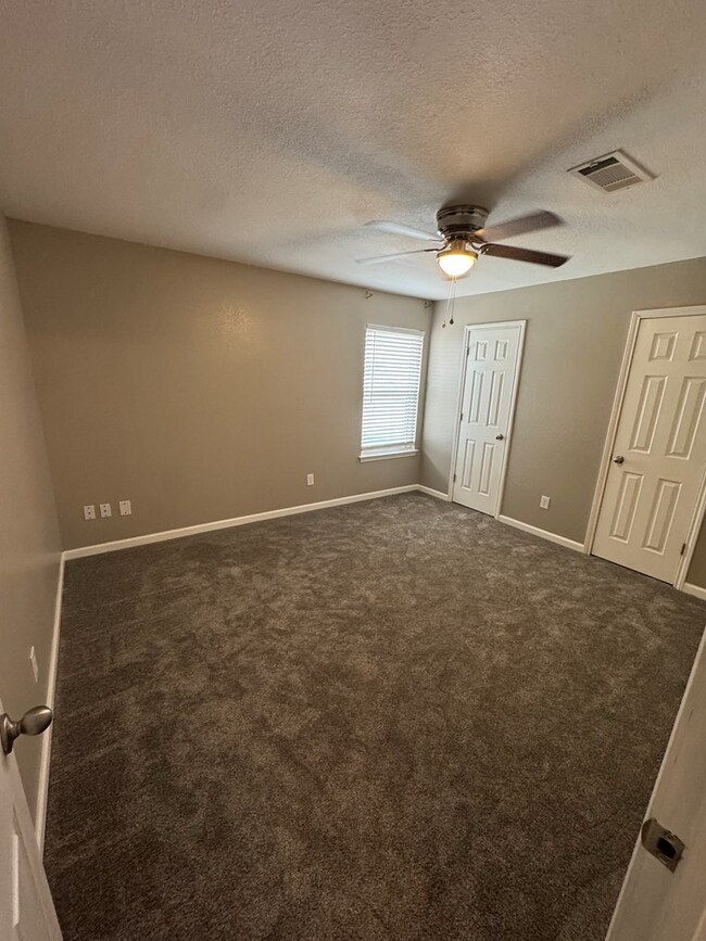 Building Photo - 1324 Harless Ave