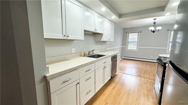 Building Photo - 35 Burden Dr