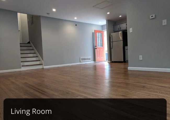 Building Photo - 2017 Kenwood Pl SE