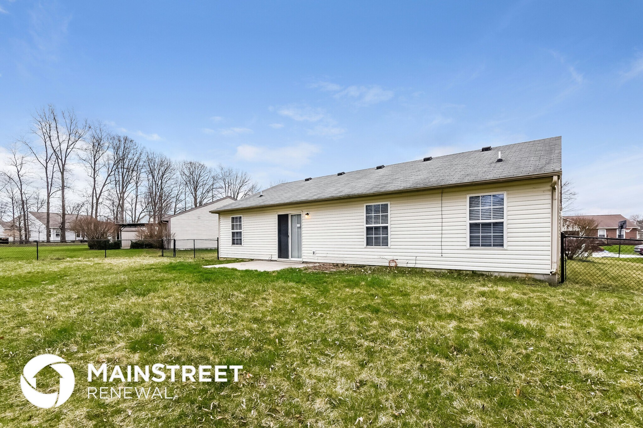 Building Photo - 7467 Grandview Dr