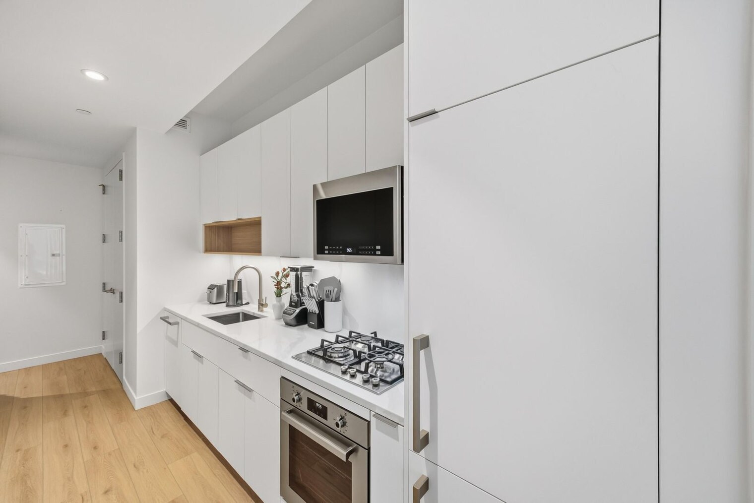 Building Photo - 160 Water St