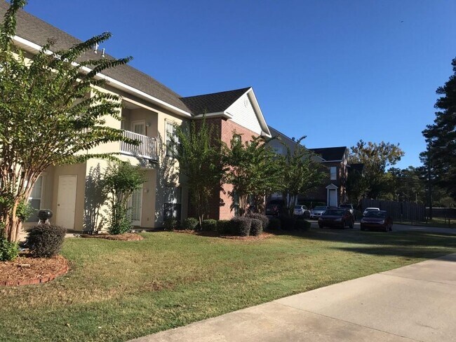 Building Photo - 3 br 2 ba Penny Lane