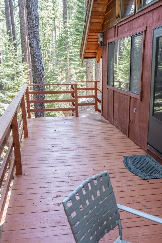 Building Photo - Lovely, quiet neighborhood off North Upper Truckee in S. Lake Tahoe