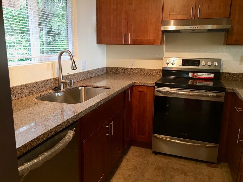 Building Photo - 74 -5051 Malia Pl
