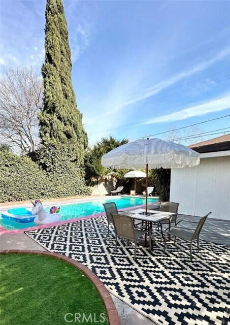 Building Photo - 6220 Morella Ave