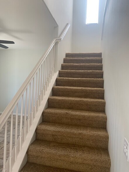 Building Photo - 84126 Canzone Dr