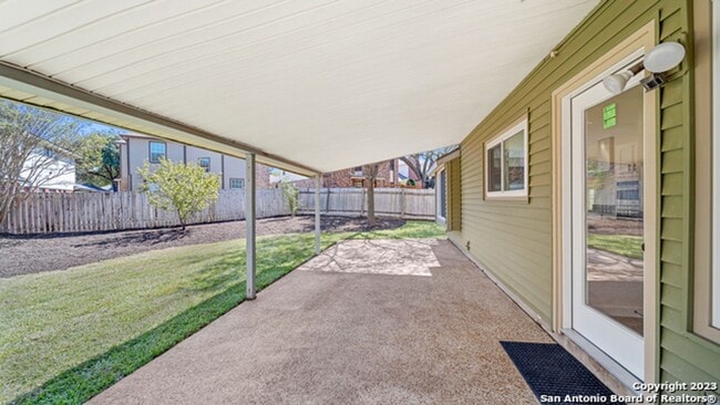 Building Photo - Newly remodeled home in Stone Oak!