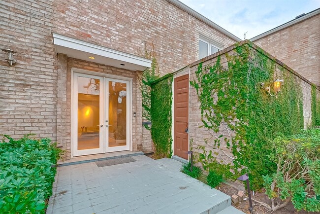 Building Photo - 39 River Hollow Ln