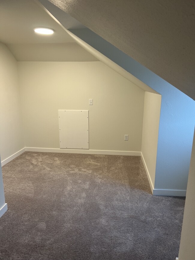 Building Photo - 2214 Valencia St