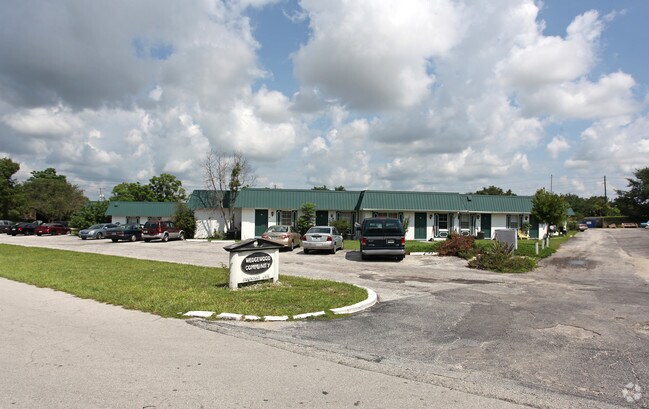 Primary Photo - 401 Domaris Ave
