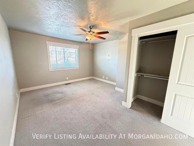 Building Photo - 1822 S Owyhee St