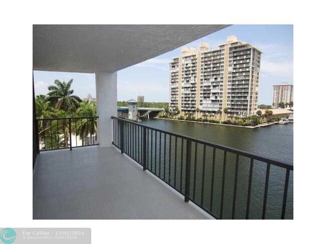 Building Photo - 936 Intracoastal Dr