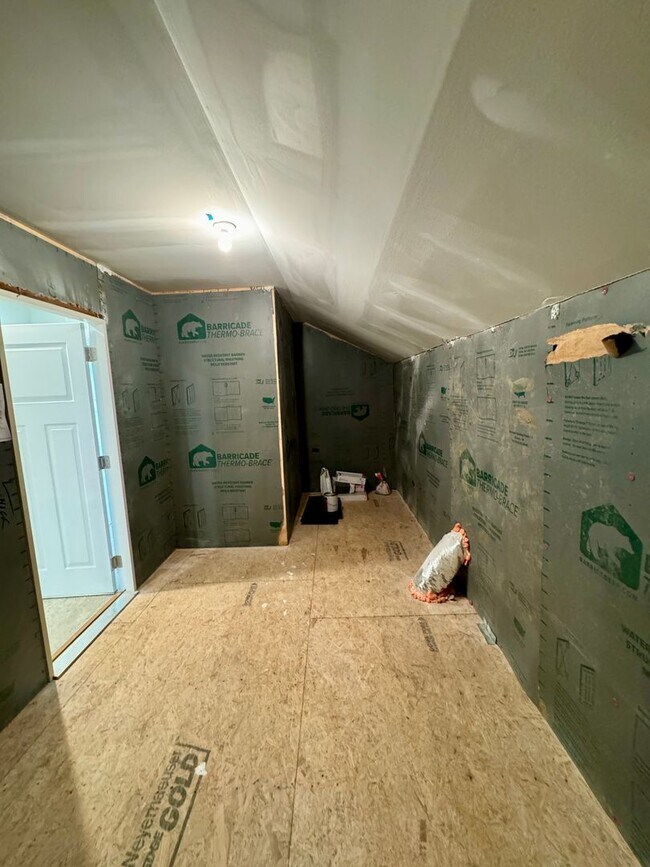 Building Photo - Beautiful, 3BR/3BA, Ranch with Bonus Room in Harrisburg