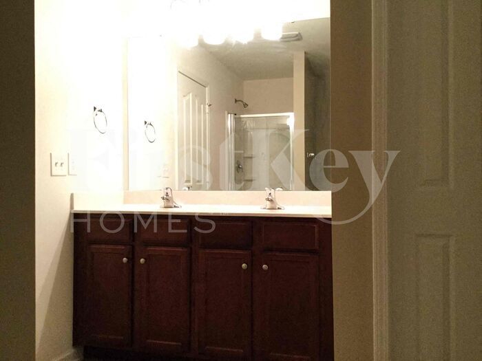 Building Photo - 2430 Griffith Meadows Dr