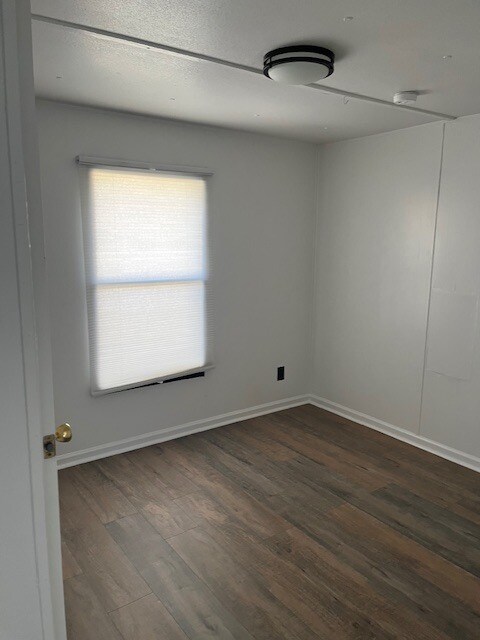 Building Photo - 346 Sheppard Branch Rd