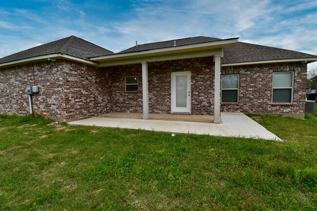 Building Photo - 112 Haley Ln
