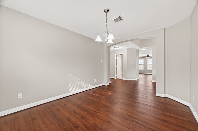 Building Photo - 1411 Heathcote Ln