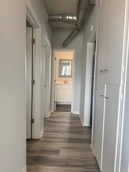 Hallway - 2246 Tennessee St