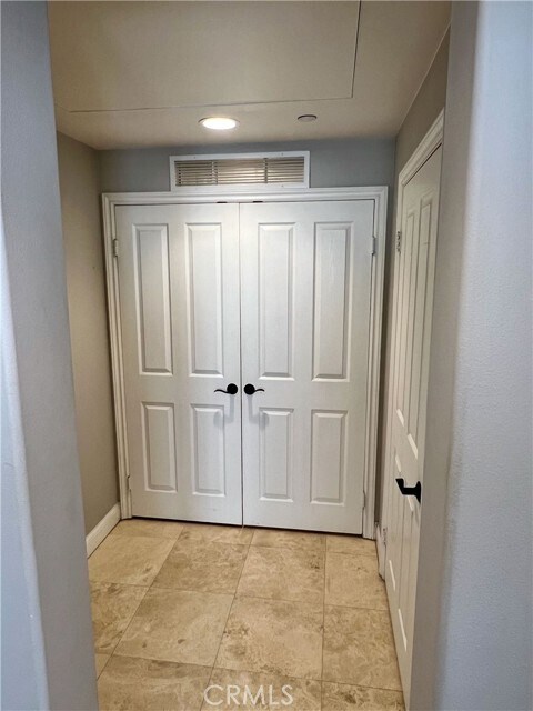Building Photo - 12975 Agustin Pl