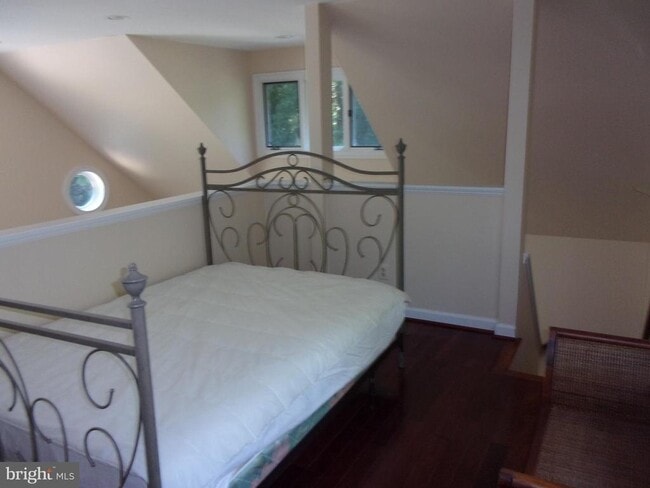 Building Photo - 7806 Glenhaven Ct
