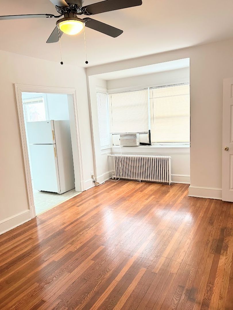 Building Photo - 501 Peabody St NW