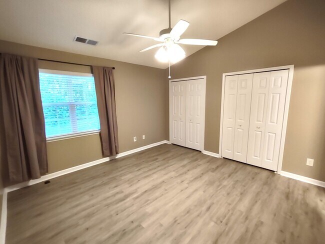 Building Photo - Beautiful home in prime location!
