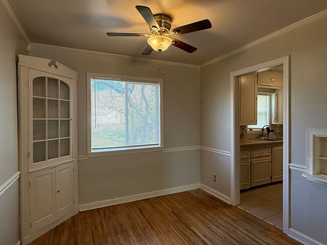 Building Photo - 743 S Fountain St