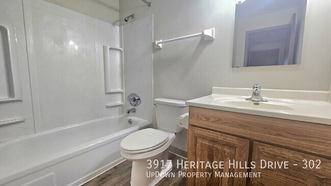 Building Photo - 3917 Heritage Hills Dr