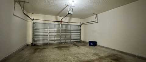 Building Photo - 502 Sherwood Oaks Dr