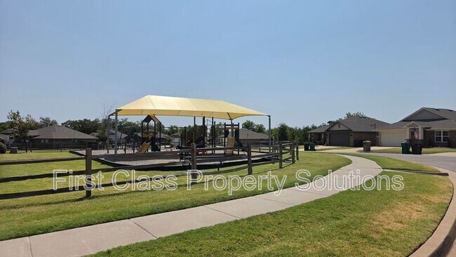 Building Photo - 13500 Watson Dr
