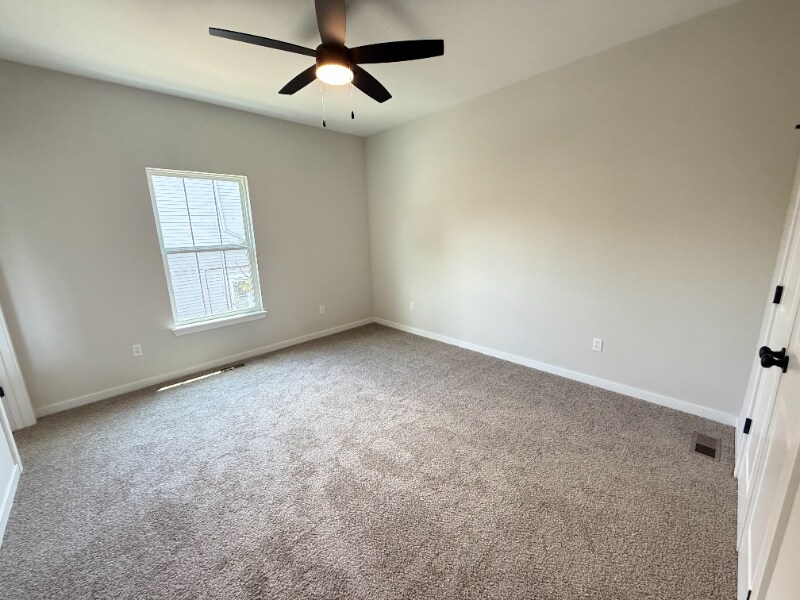Building Photo - 717 Vincennes St
