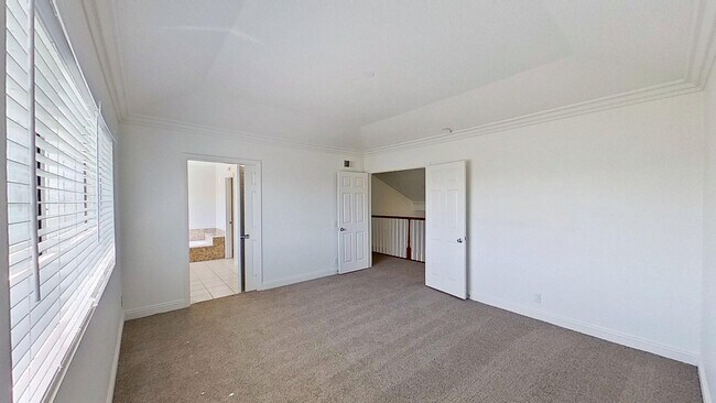 Building Photo - 24671 Paige Cir