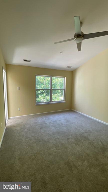 Building Photo - 6125 White Marble Ct
