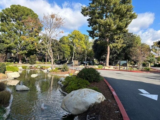 Building Photo - GREAT 1BD 1BA CONDO FOR LEASE!