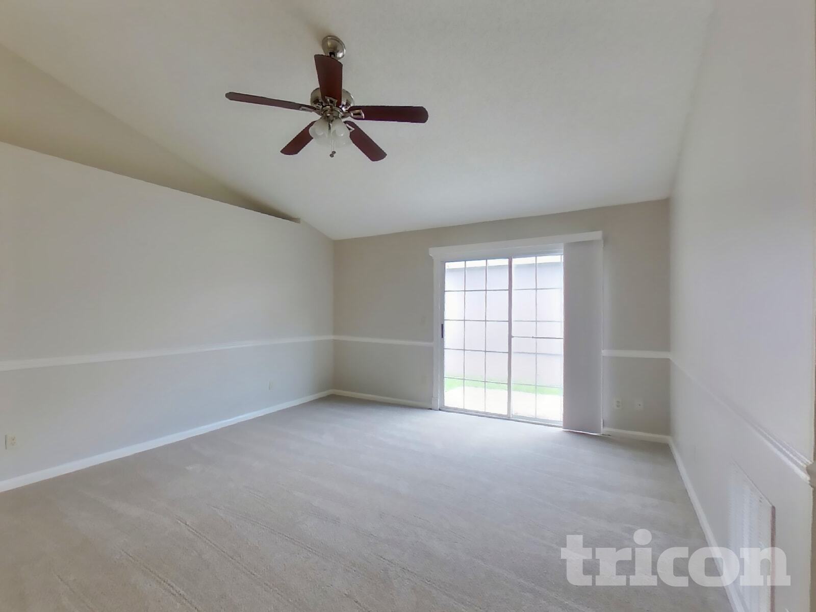 Building Photo - 1854 MacKenzie Ct N