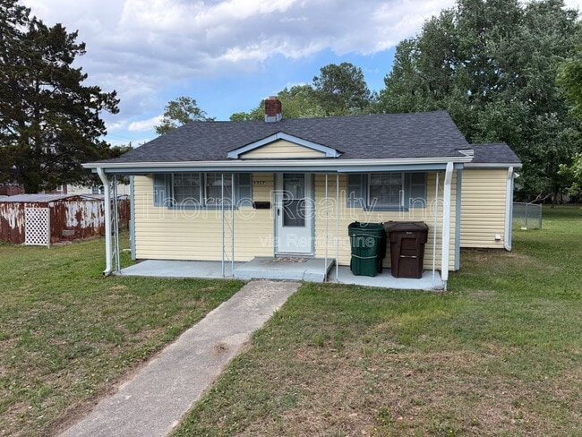 Building Photo - 1117 Cypress St