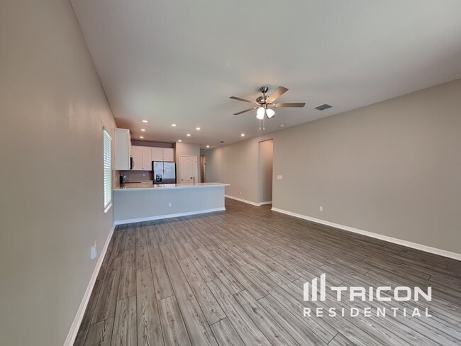 Building Photo - 523 Falcon Ridge Rd
