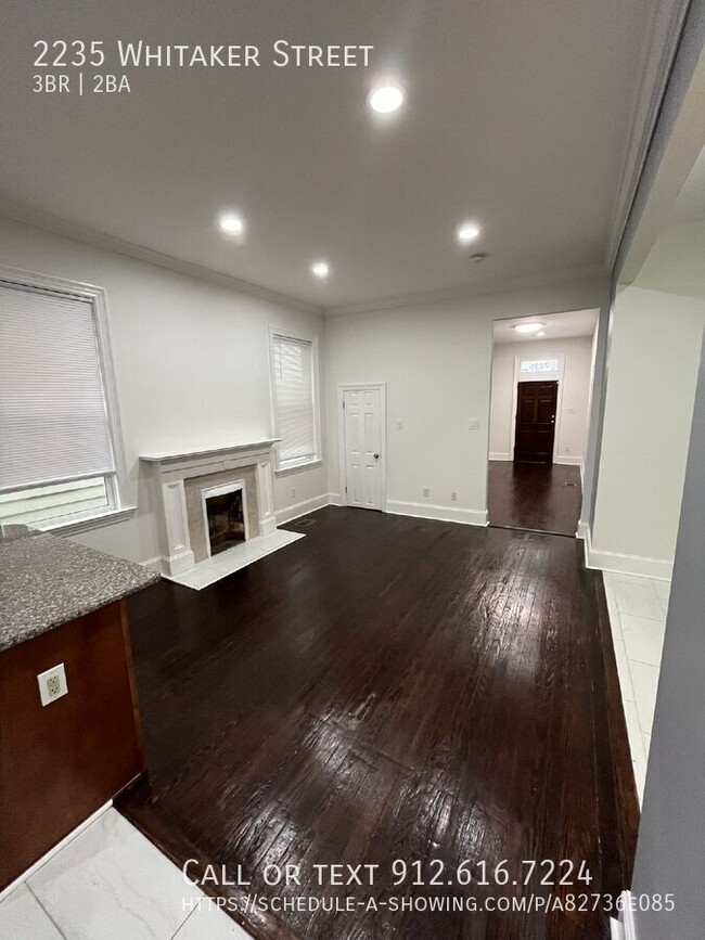 Building Photo - "Spacious 3-Bed, 2-Bath Duplex with Granit...