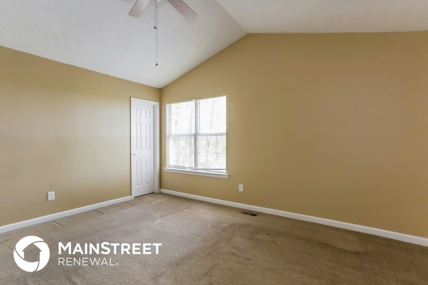 Building Photo - 595 Deering Dr