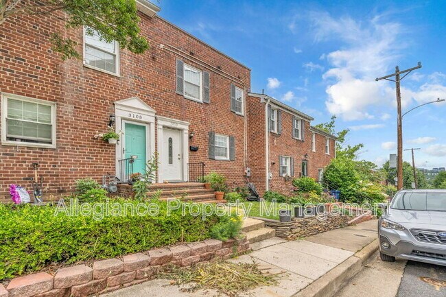 Building Photo - 3110 Landover St
